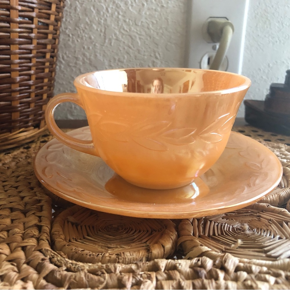Fire King Peach Lustre 3 Piece Set Tea Cup & Saucer with Sugar Bowl - Picture 4 of 12